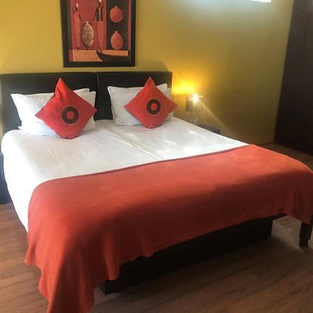 Hotel Haus Holzapfel Beaufort West Zewnętrze zdjęcie